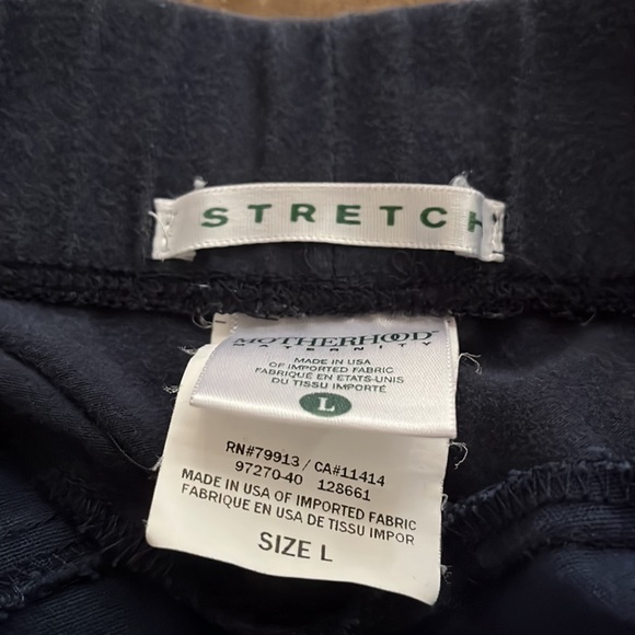 Maternity Capris - Picture 2 of 2